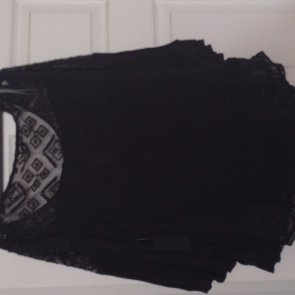 Blouse - Picture 2 of 4